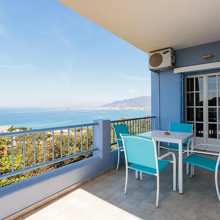 Apartment Seaview Getaway With Pool & Panoramic Views