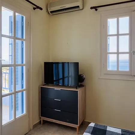 Seaview Getaway With Pool & Panoramic Views Appartement *
