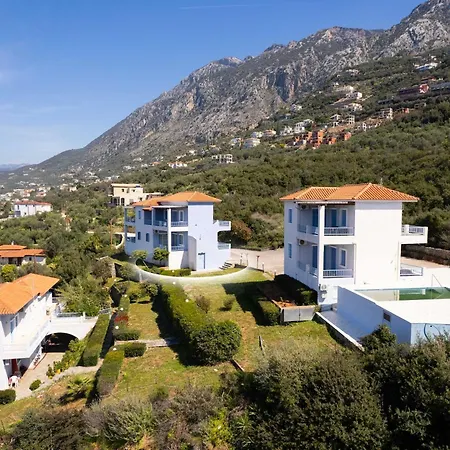 Seaview Getaway With Pool & Panoramic Views *